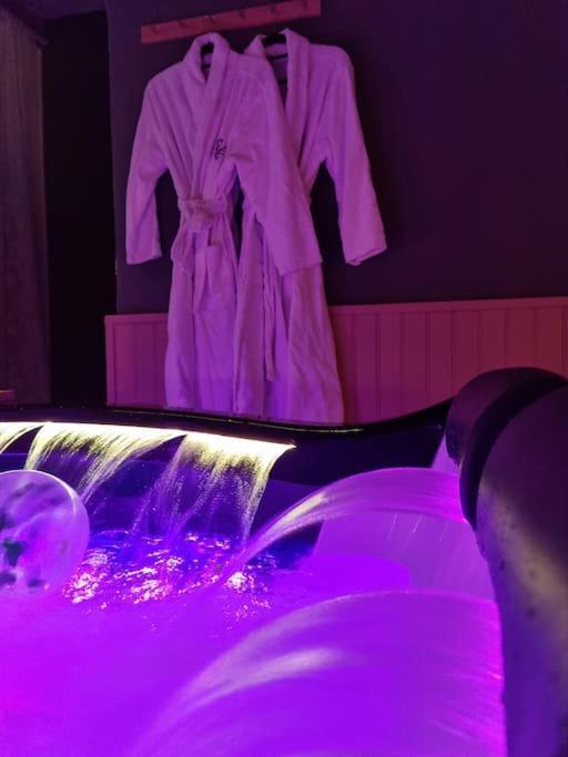 Royal Room Jacuzzi Haut De Gamme Centre Ville Miluza Zewnętrze zdjęcie